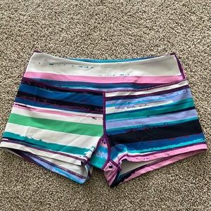 Savage barbell, booty shorts, size large